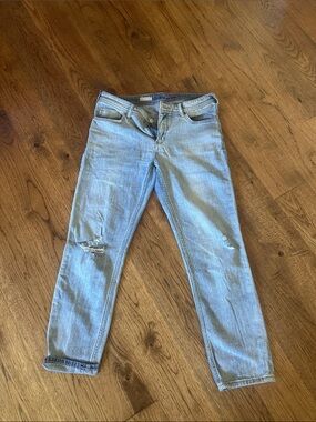 Pilcro Light Blue Boyfriend Jeans with Knee Rip
